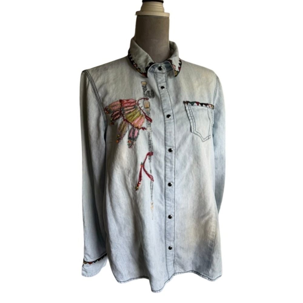 Double D Ranch Denim Shirt M Blue Tencel Linen Embroidered Beaded Western Boho